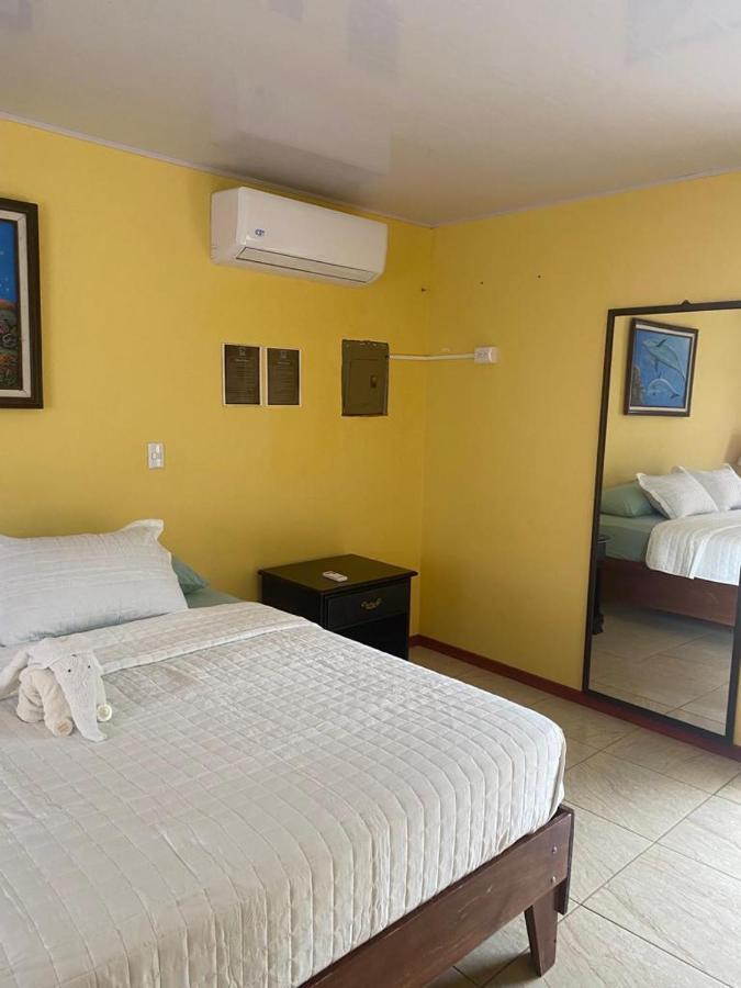 La Reina Del Mar Aparthotel Drake Bay Exterior photo